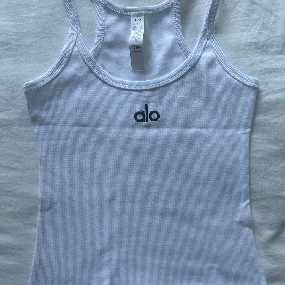 Alo-yoga Women's Black and White Vest